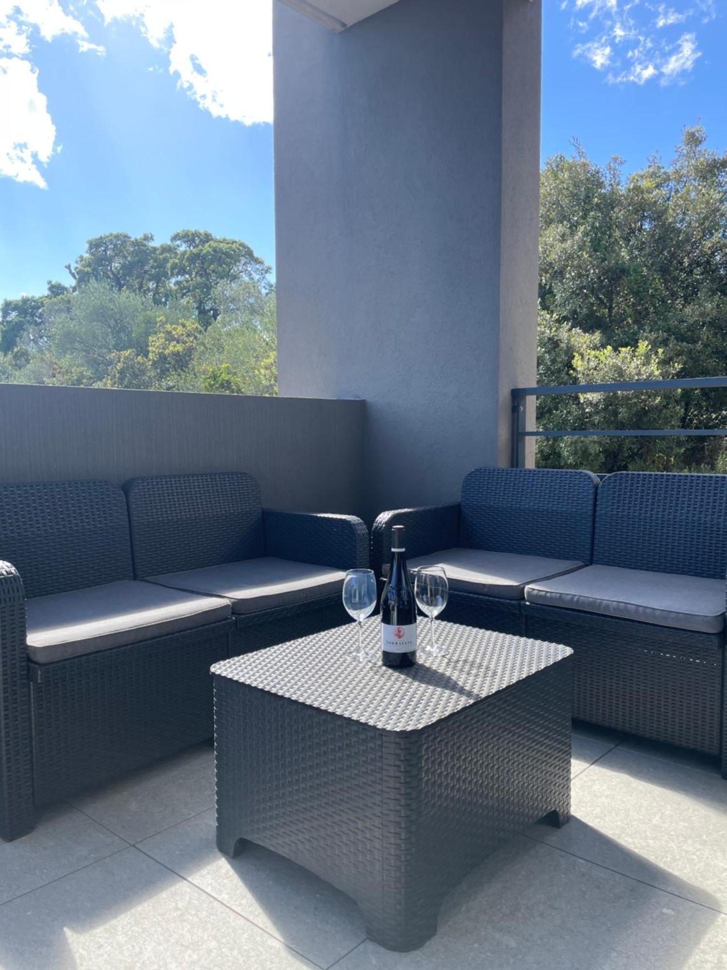 Bel Appartement Spacieux A Porto-Vecchio, 10Min A Pieds Du Centre Ville Ngoại thất bức ảnh
