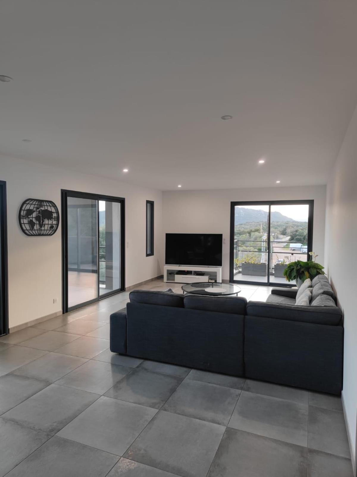 Bel Appartement Spacieux A Porto-Vecchio, 10Min A Pieds Du Centre Ville Ngoại thất bức ảnh